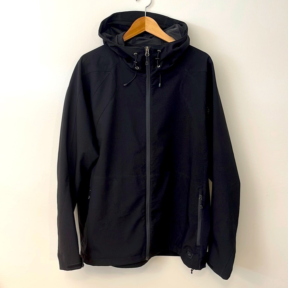 REI Men’s Hooded Rain Coat XL with 3 Zippered Pockets